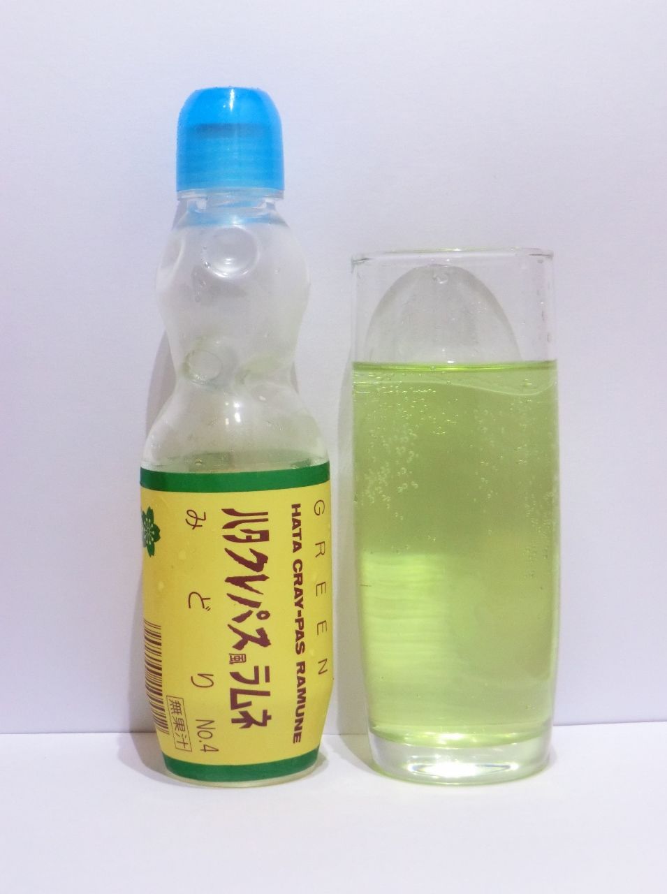 ハタ鉱泉 ハタクレパス風ラムネ みどり Petボトル 250ml Softdrink Nomu