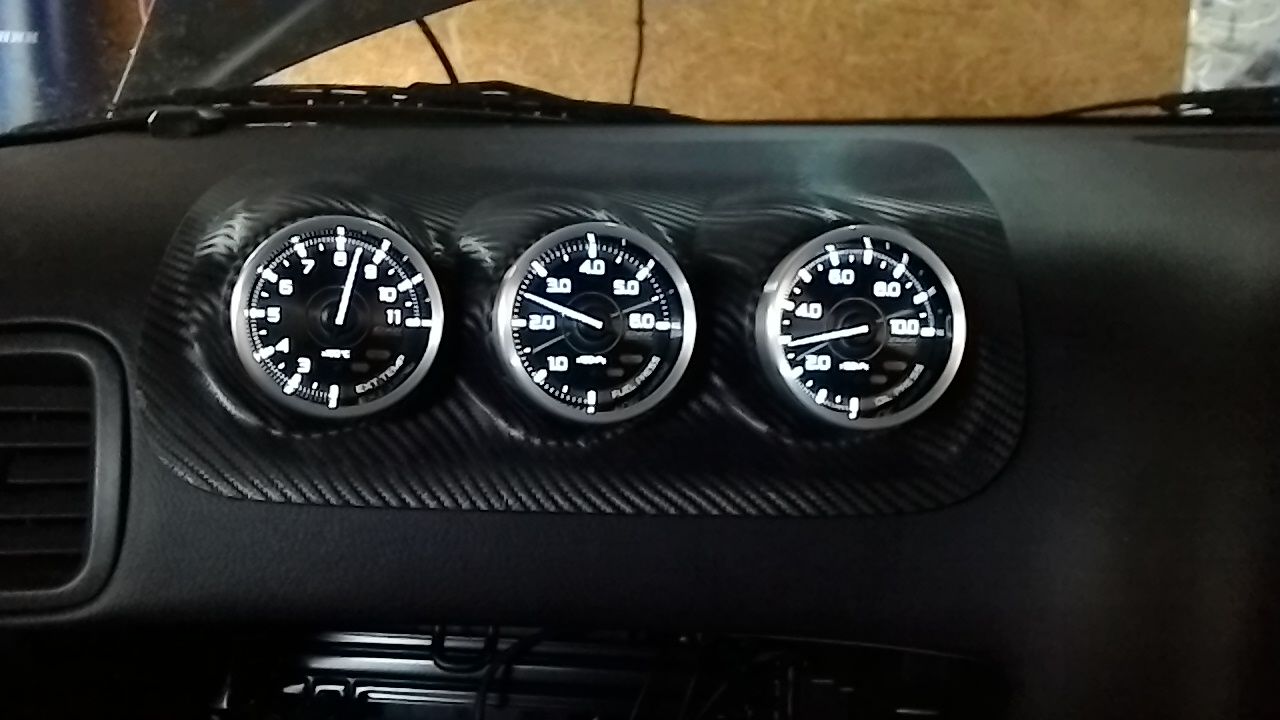 Rx 7 Fd に3連メーター取り付け 元バイクレーサーの街乗りな日々 Rx 7 Fd に3連メーター取り付け 元バイクレーサーの街乗りな日々