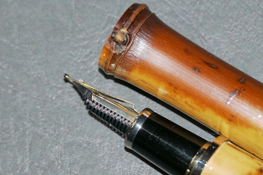 旧型 『煤竹』 万年筆 : Pen-Box