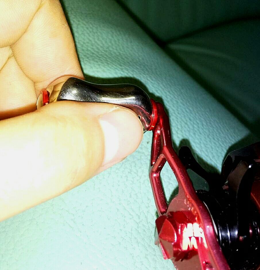 カスタムハンドルを使い込んで分かった 純正ハンドルに拘る人の気持ち 平ノブのメリットとデメリット Hideの釣りブログ