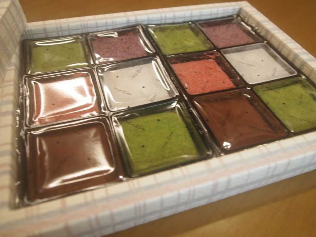 モンロワールの生チョコのような綺麗な春色満載ですよ セレクトショップ Fortissimo モンロワールの生チョコのような綺麗な春色満載ですよ セレクトショップ Fortissimo