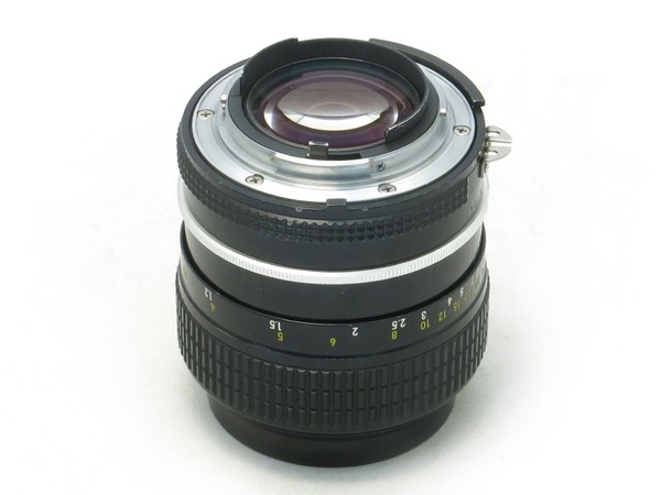 nikon_new_nikkor_105mm_b