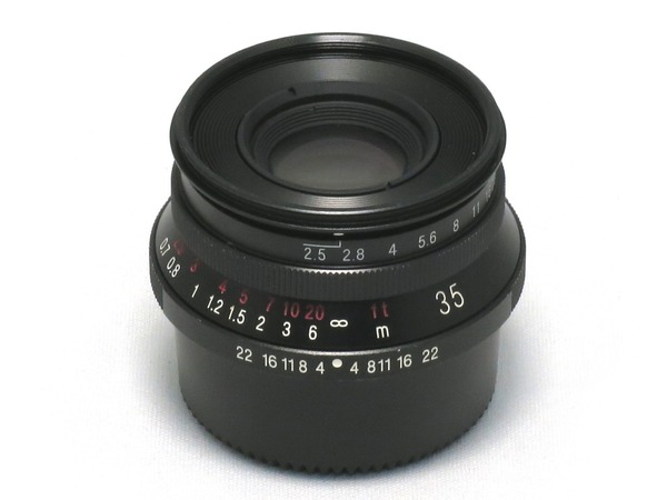 voigtlander_color-skopar_35mm_l39_black_a