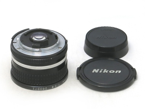 nikon_ai-s_nikkor_20mm_b