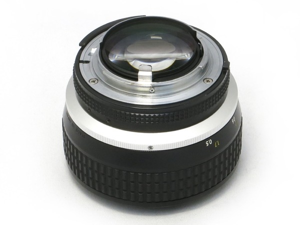 nikon_ai-s_noct_nikkor_58mm_c
