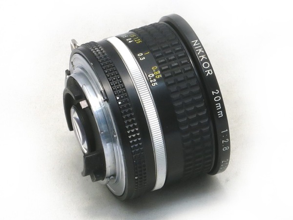 nikon_ai-s_nikkor_20mm_c