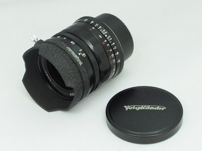 Voigtlander_ultron_28mm_c