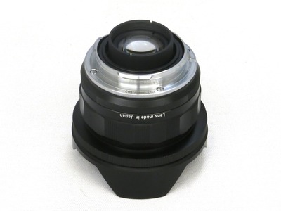 voigtlander_super_wide-heliar_15mm_vm_b