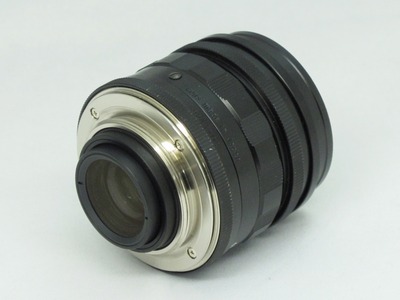 Voigtlander_ultron_28mm_b