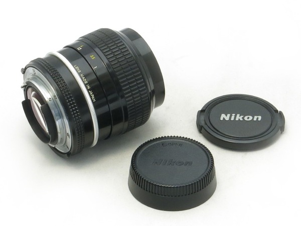 nikon_new_nikkor_105mm_c
