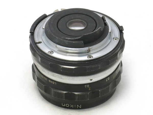 nikon_auto_nikkor_28mm_b