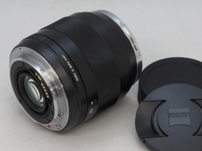 zeiss_ze_28mm_b