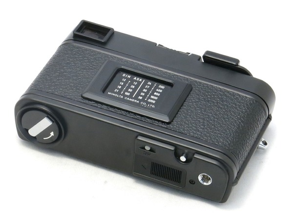 minolta_cle_m-rokkor_40mm_03