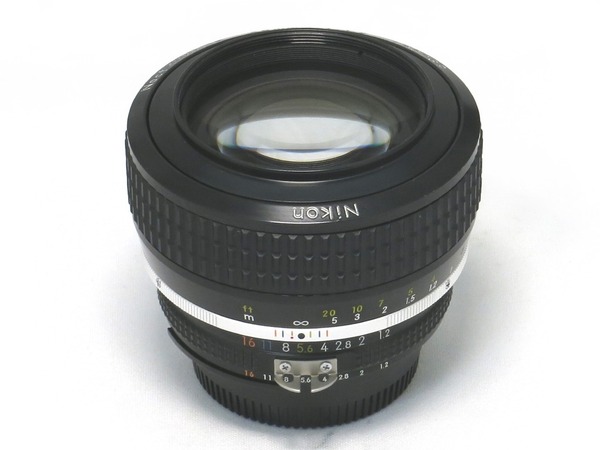 nikon_ai-s_noct-nikkor_58mm_01