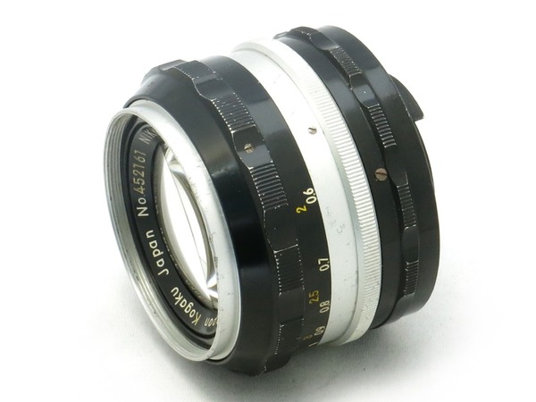 nikon_f_eyelevel_black_nikkor_50mm_e