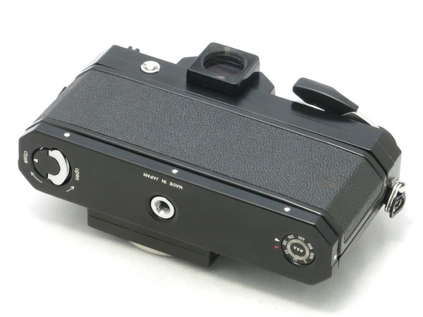 nikon_f_eyelevel_black_02