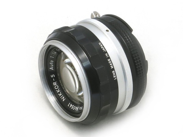 nikon_nikkor-s_50mm_b