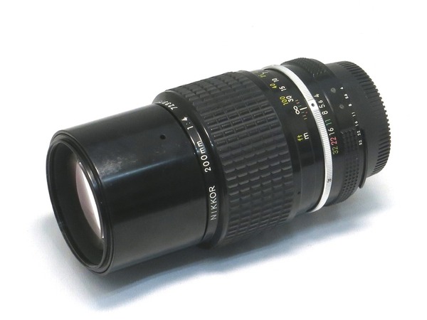 nikon_ai_nikkor_200mm_01