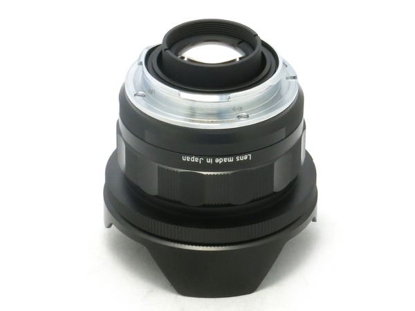 voigtlander_super_wide-heliar_15mm_vm_aspherical_iii_b
