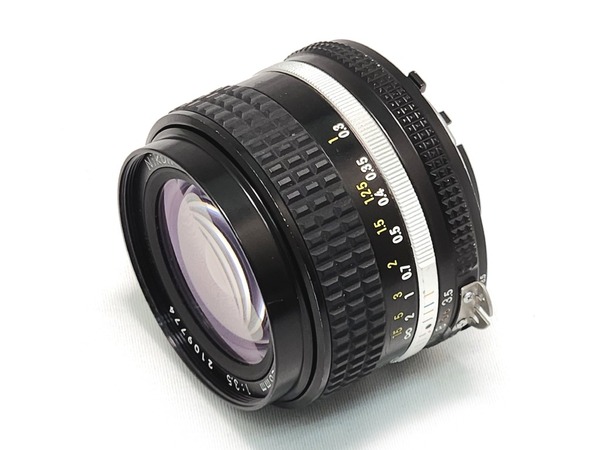 nikon_ai-s_nikkor_28mm_b