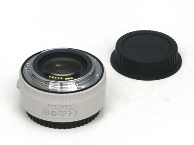 canon_ef_extender_x_iii_b