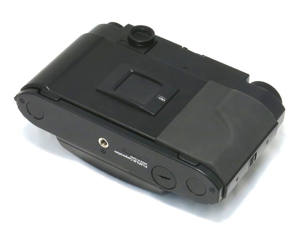 fujifilm_gf670_professional_black_b
