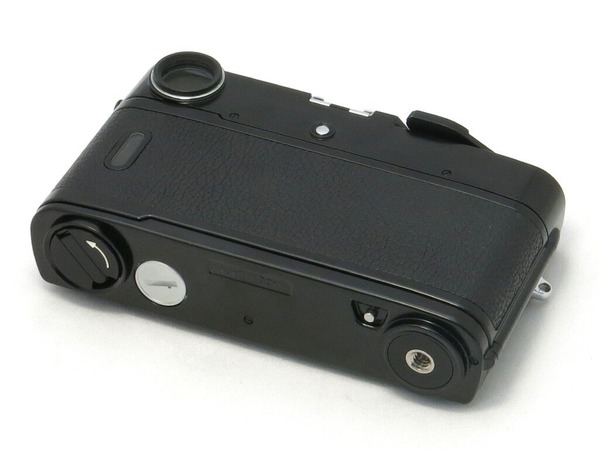 carl_zeiss_zeissikon_black_zm_b