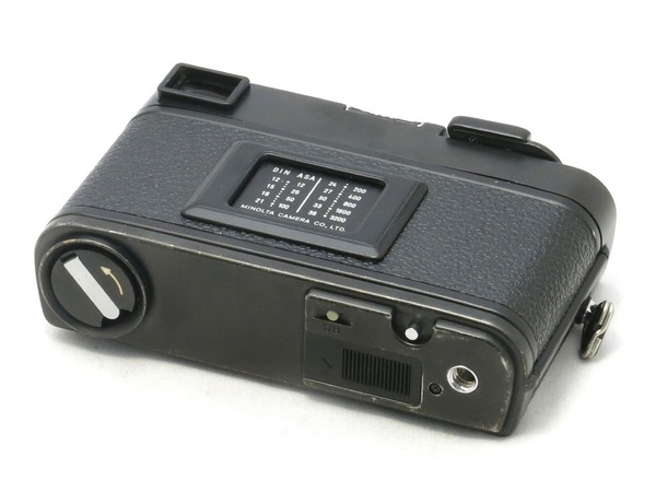 minolta_cle_m-rokkor_40mm_b