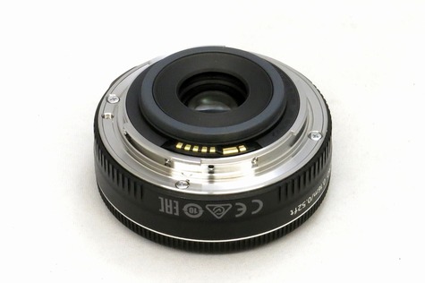 canon_ef-s_24mm_stm_b