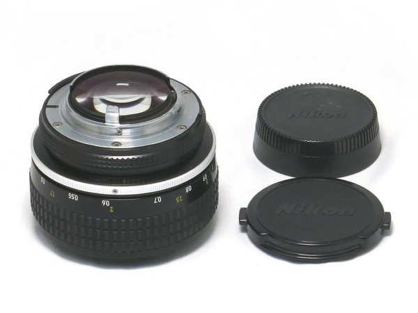 nikon_ai_noct-nikkor_58mm_c