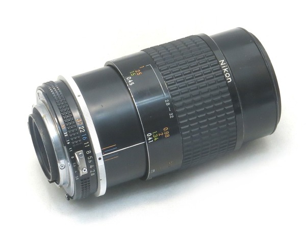 nikon_ai-s_nikkor_105mm_micro_b