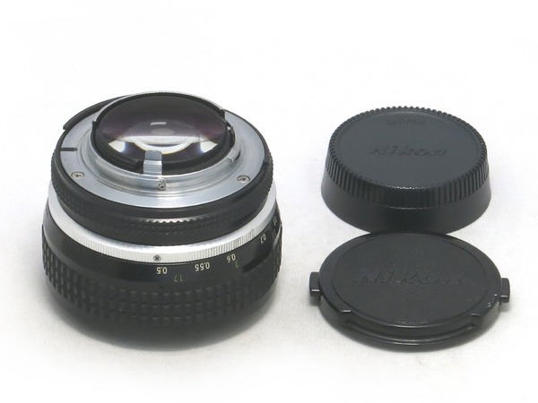 nikon_ai_nikkor_55mm_02