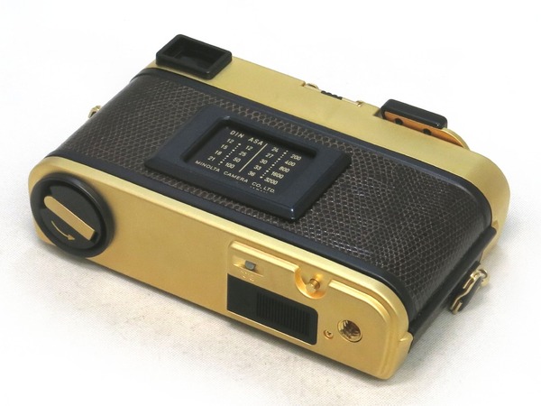 minolta_cle_gold_m-rokkor_40mm_b
