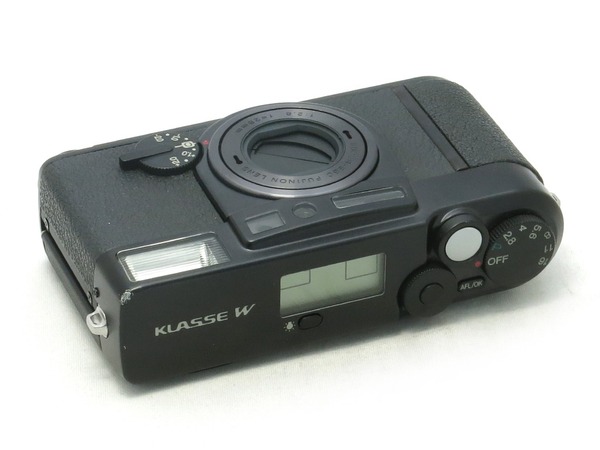 fujifilm_klasse_w_black_04