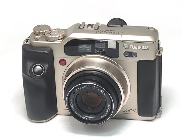 fujifilm_ga645zi_01