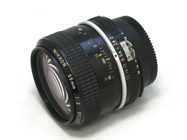 nikon_new_nikkor_35mm_a