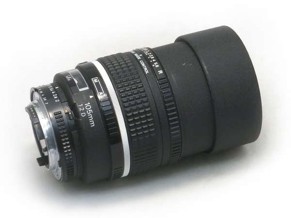 nikon_af_dc_105mm_d_b