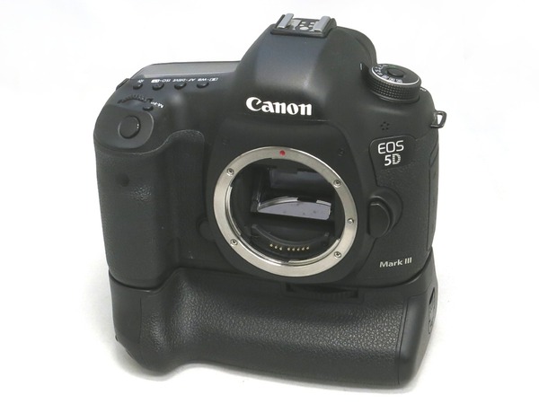 canon_eos_5d_mark_iii_bg-e11_a