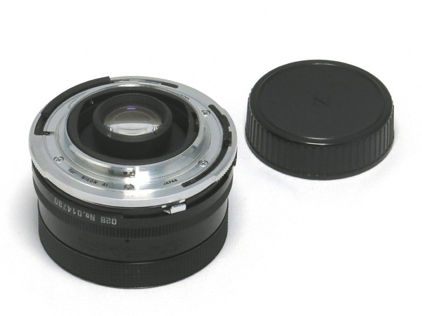 tamron_28mm_02b_nikon-f_b