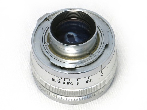 voigtlander_ultron_50mm_prominent_c