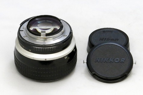 nikon_ai-s_noct_nikkor_58mm_b