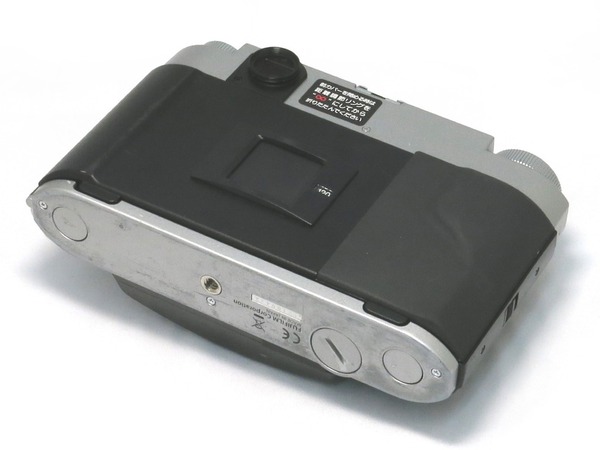 fujifilm_gf670_professional_silver_c