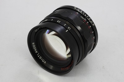 Voigtlander_NOKTon_50mm_L_Black