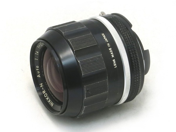 nikon_auto_nikkor_35mm_b