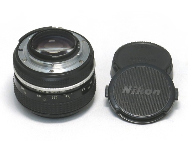 nikon_new_nikkor_50mm_b