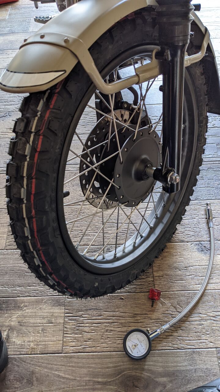 ホンダ　ハンターカブ　ノーマルタイヤ Amazon.co.jp: DUNLOP TT900 80/90-17 44P TT ハンターカブCT125