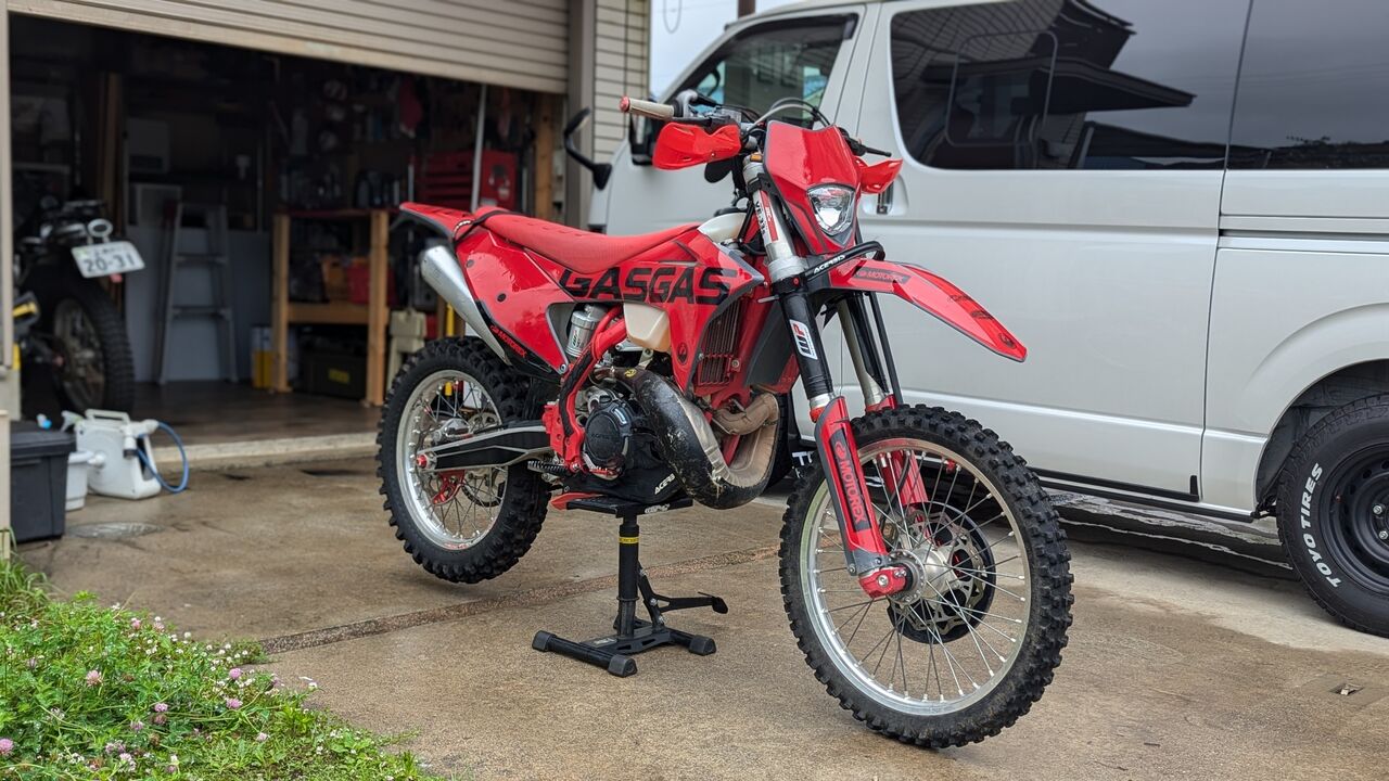 GASGAS EC250】37℃の中 林道ツーリング : kazuの田舎ガレージ