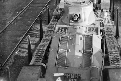 A11_tanks_of_4th_RTR_being_transported_by_train_France_1939