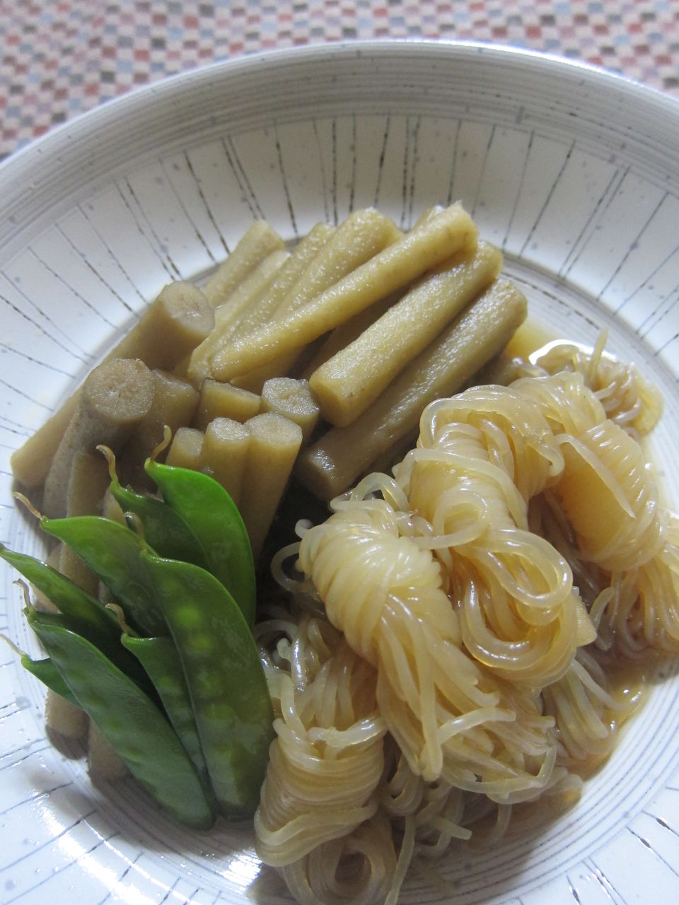 牛蒡と糸こんにゃくの煮物 ぴよの日記 牛蒡と糸こんにゃくの煮物 ぴよの日記