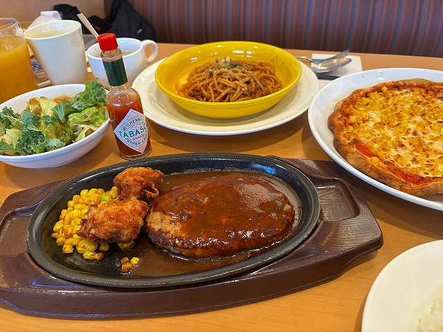 ガストで16時過ぎのゆったりランチ！ : MOTのblog
